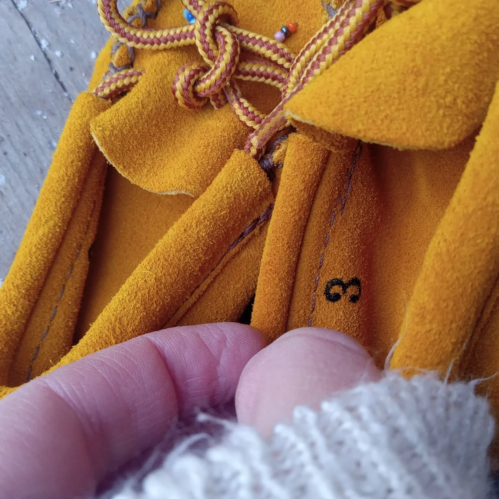 Baby Beaded Soft Sole Suede Moccasins Size 3 Unisex